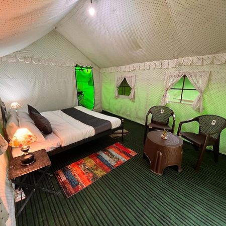 Himalayan Riverside Swiss Cottage Tents, Manali Exterior foto