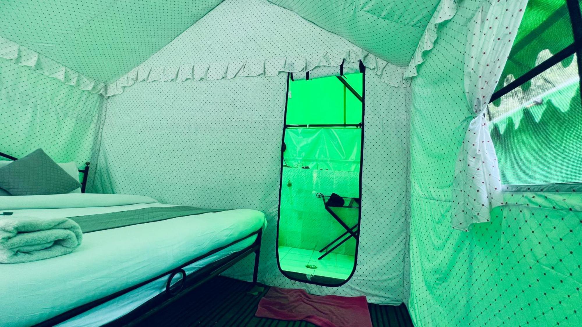 Himalayan Riverside Swiss Cottage Tents, Manali Exterior foto