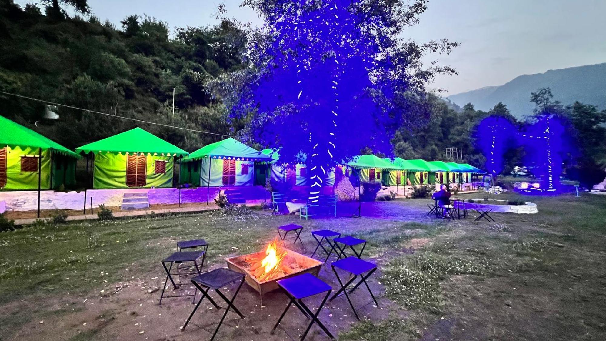 Himalayan Riverside Swiss Cottage Tents, Manali Exterior foto