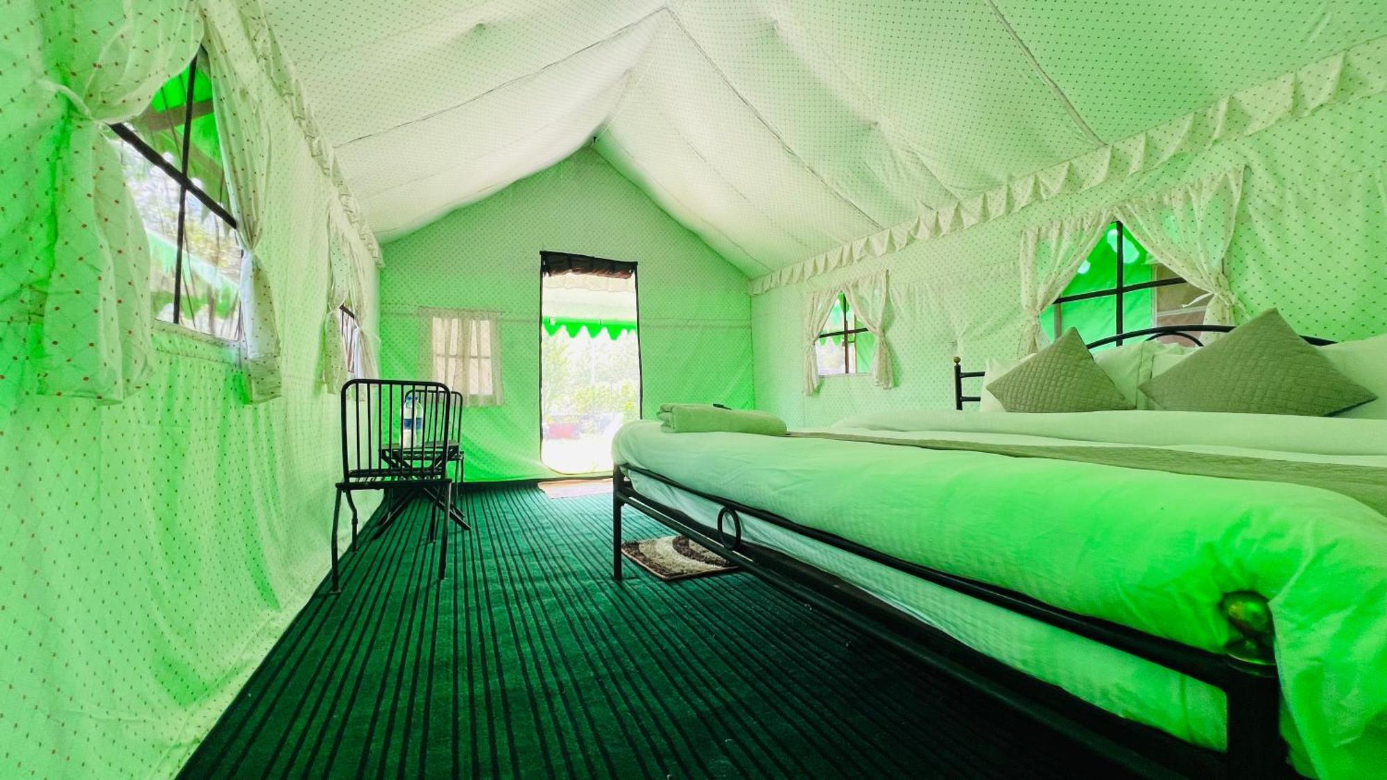 Himalayan Riverside Swiss Cottage Tents, Manali Exterior foto